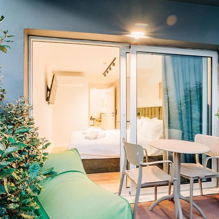 Athesense Suites Athens Ngoại thất bức ảnh