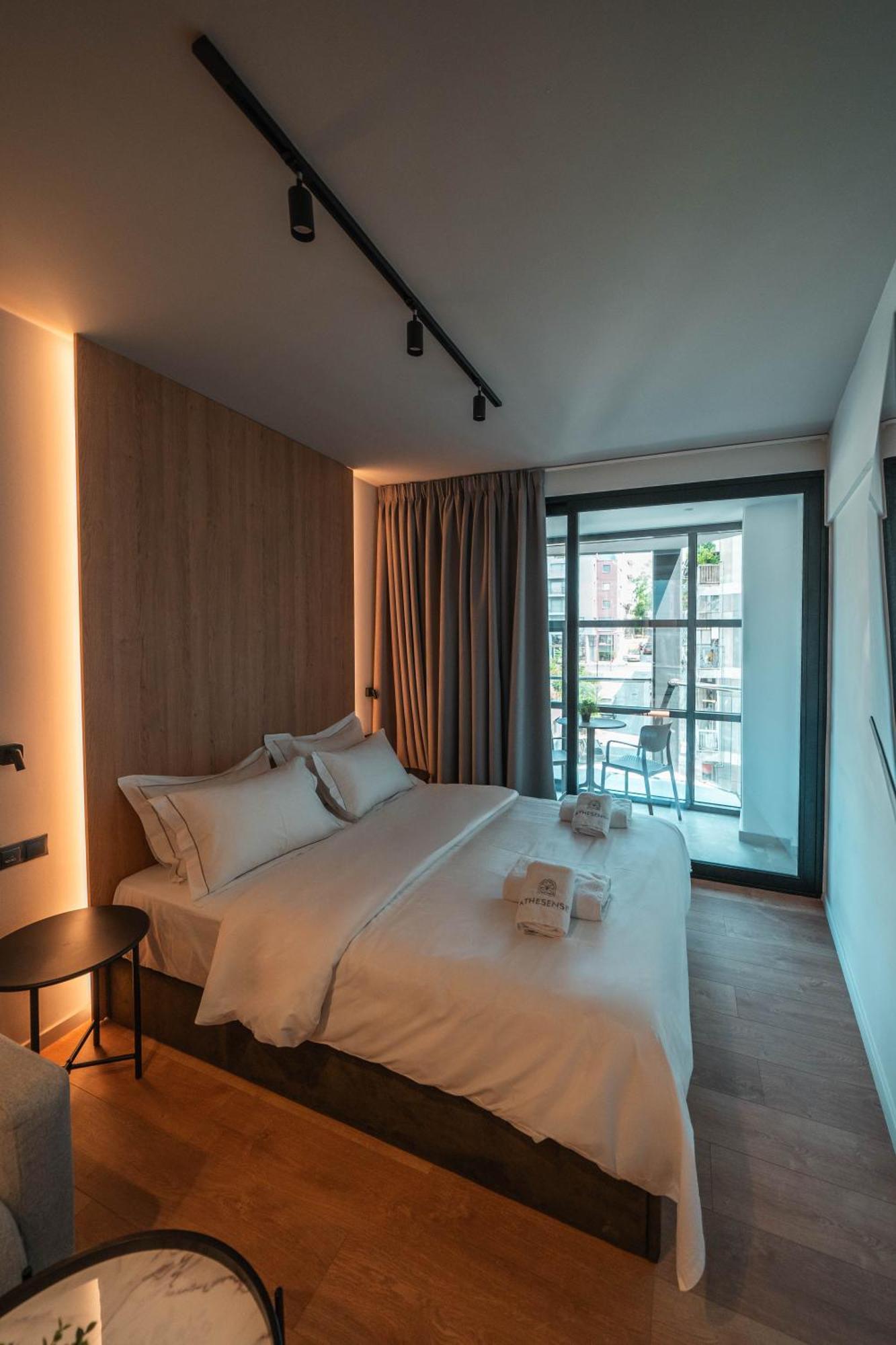 Athesense Suites Athens Ngoại thất bức ảnh